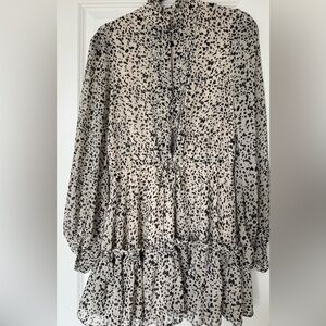 Stylish Black and White Spotted Long Sleeve Dress